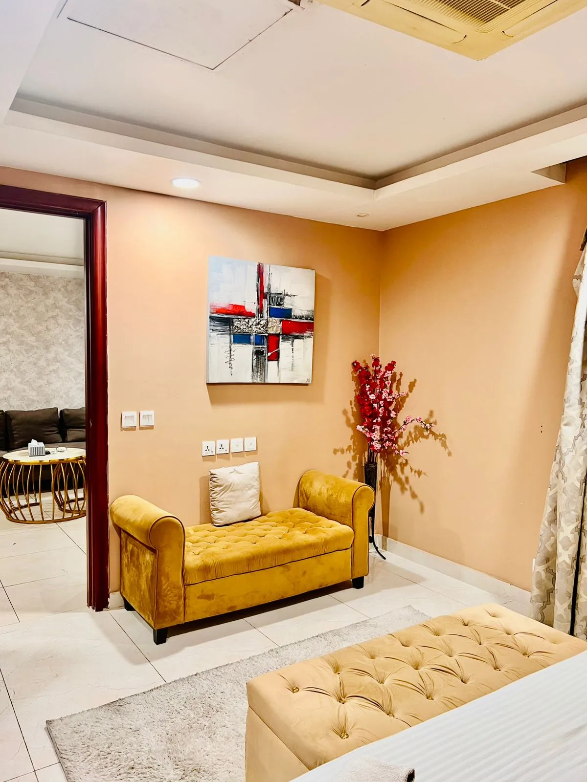 2 bedroom apartments